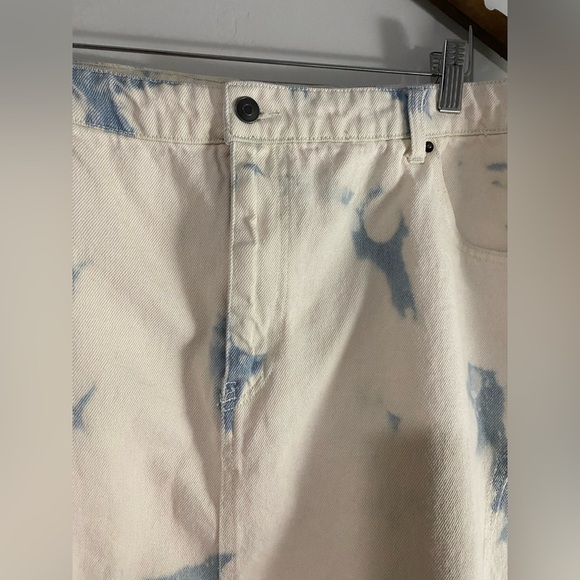 Future Collective - Light Wash High Rise Midi Denim Skirt - Picture 5 of 12